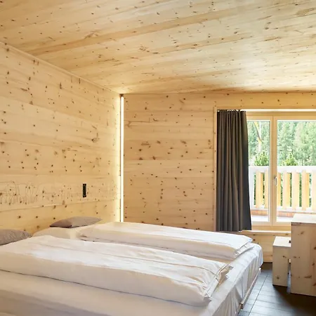 Alpine Chesa A La Punt