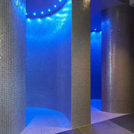 Alpine Chesa A La Punt *